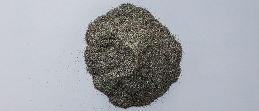 为什么电极材料是用导电石墨而不是碳黑